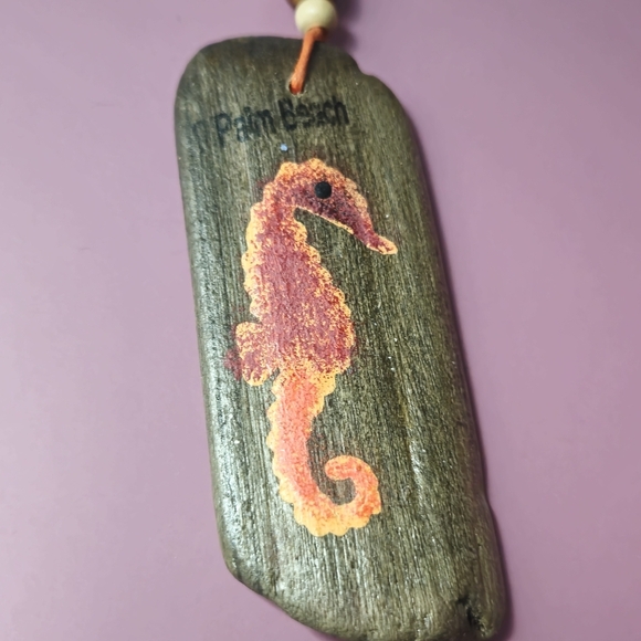 Palm Beach Wooden Seahorse Keychain with Orange Design Handcrafted - Picture 7 of 16